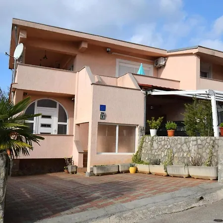 Luis Apartment *