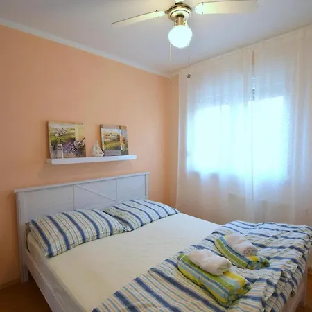 Apartment Luis Pinezici (Krk)