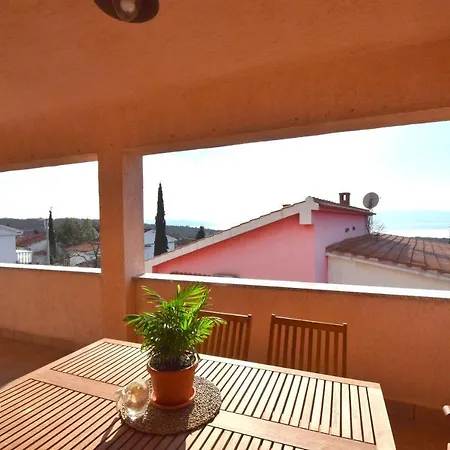 Luis Apartman