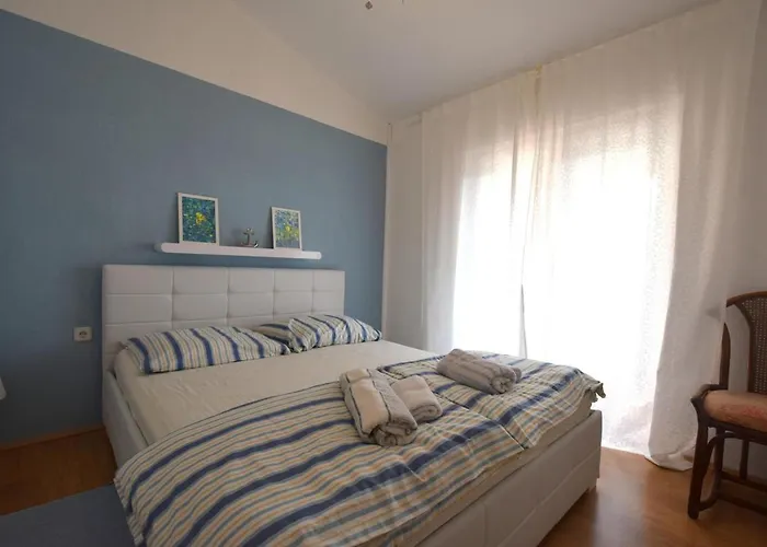 Luis Apartmán *